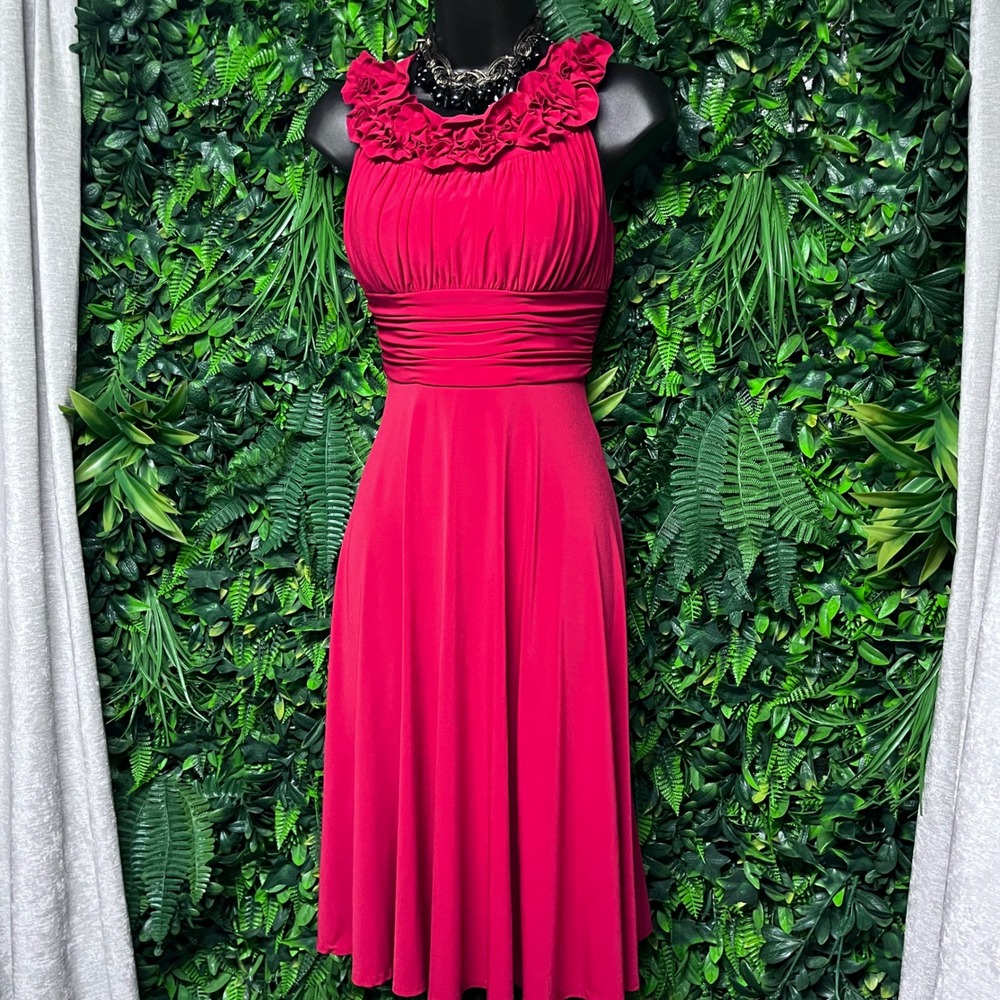 Jessica Howard Dress 4P Red Ruffle Neck Ruched Waist Cocktail Sleeveless 3915